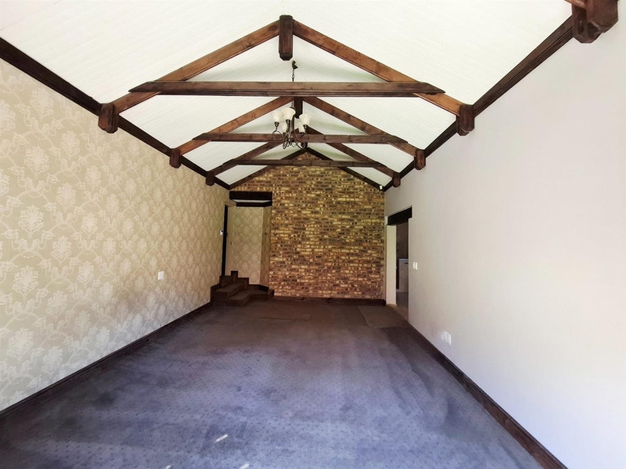5 Bedroom Property for Sale in Aerorand Mpumalanga
