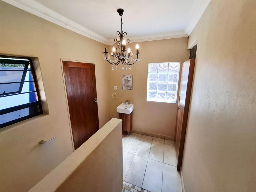 5 Bedroom Property for Sale in Aerorand Mpumalanga