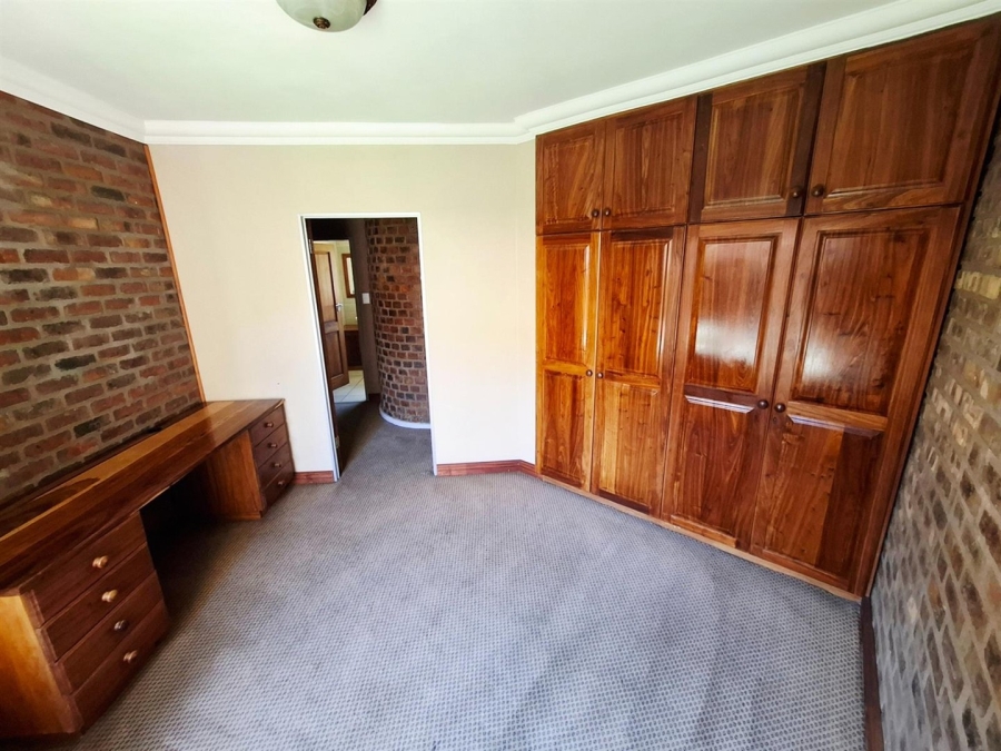 5 Bedroom Property for Sale in Aerorand Mpumalanga