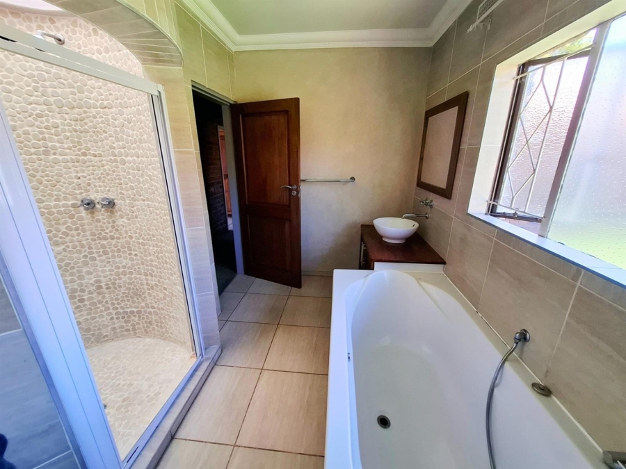 5 Bedroom Property for Sale in Aerorand Mpumalanga