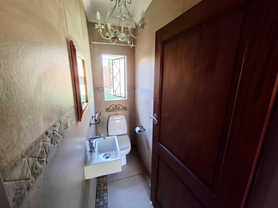 5 Bedroom Property for Sale in Aerorand Mpumalanga