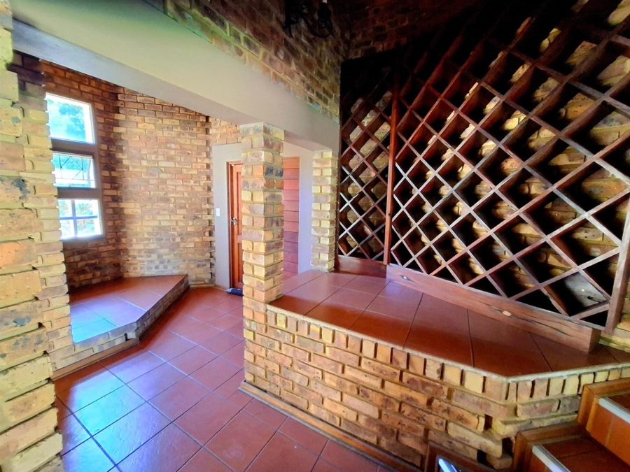 5 Bedroom Property for Sale in Aerorand Mpumalanga