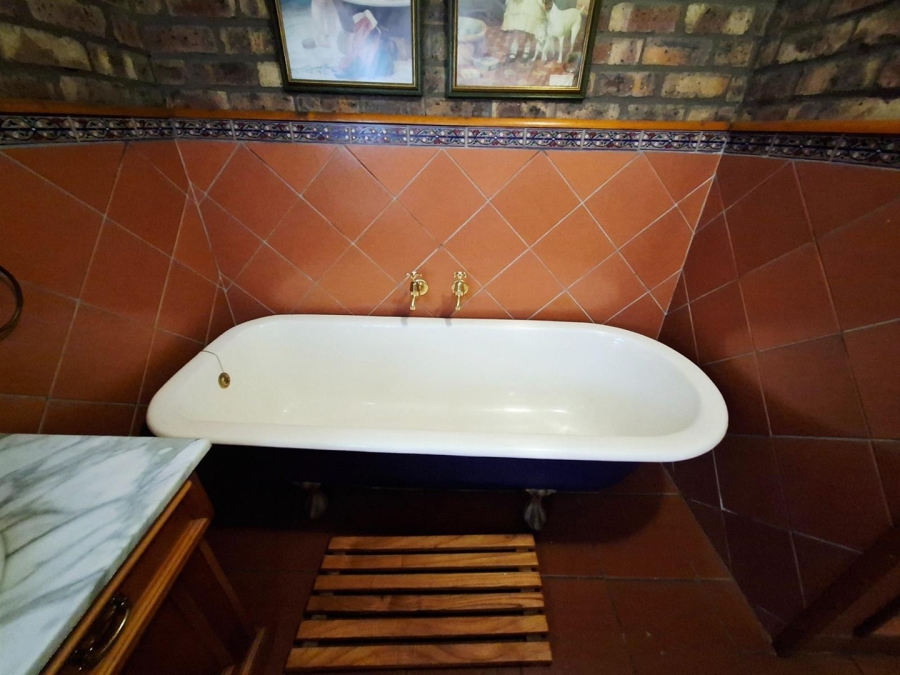 5 Bedroom Property for Sale in Aerorand Mpumalanga