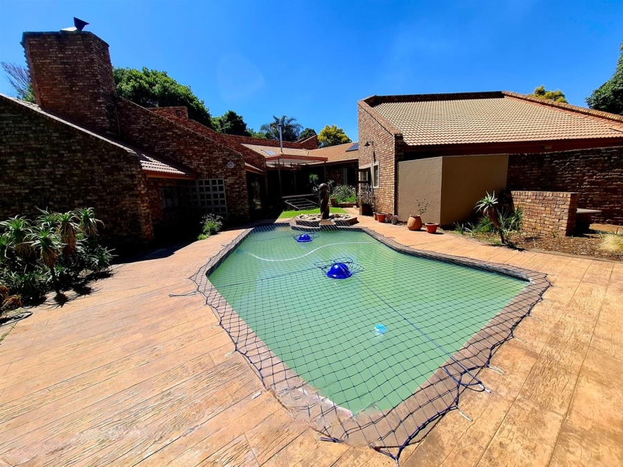 5 Bedroom Property for Sale in Aerorand Mpumalanga