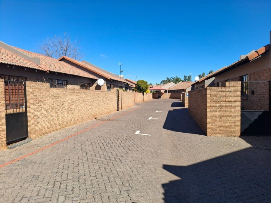 2 Bedroom Property for Sale in Aerorand Mpumalanga