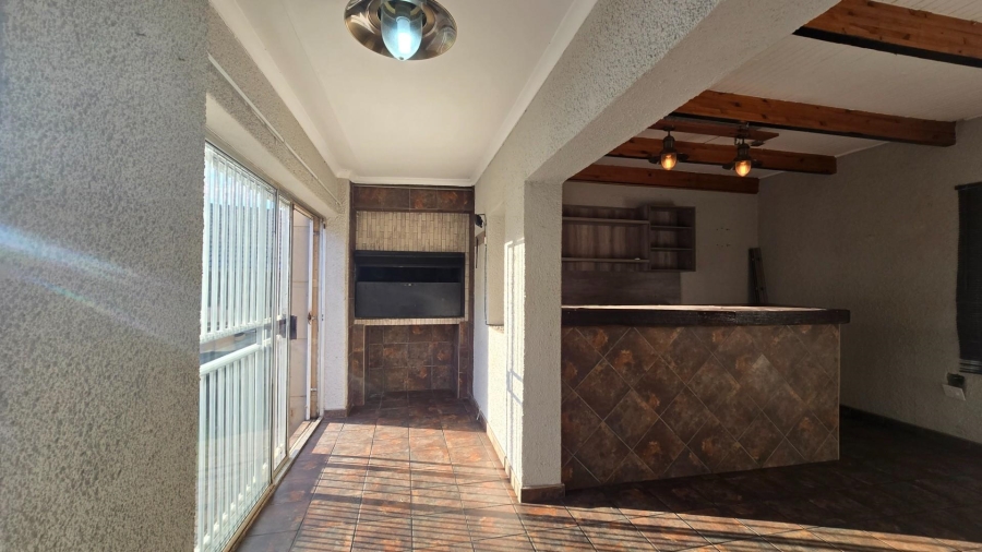 4 Bedroom Property for Sale in Aerorand Mpumalanga