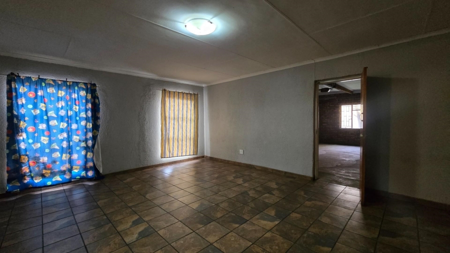 4 Bedroom Property for Sale in Aerorand Mpumalanga