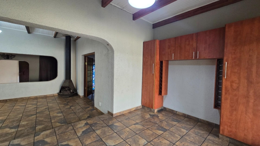 4 Bedroom Property for Sale in Aerorand Mpumalanga