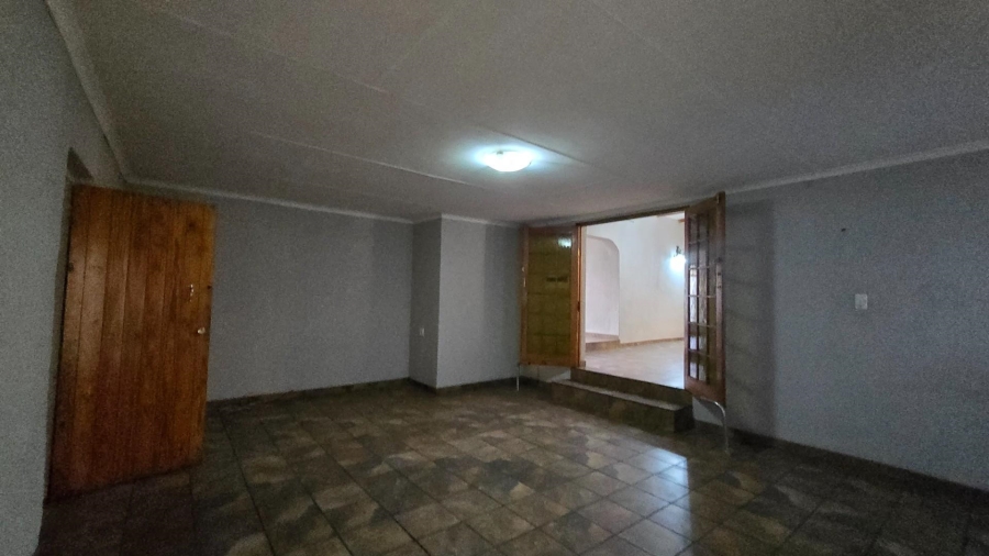 4 Bedroom Property for Sale in Aerorand Mpumalanga