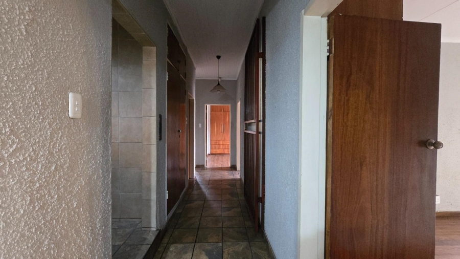 4 Bedroom Property for Sale in Aerorand Mpumalanga