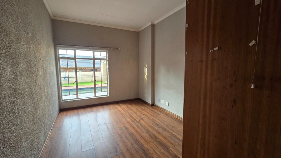 4 Bedroom Property for Sale in Aerorand Mpumalanga