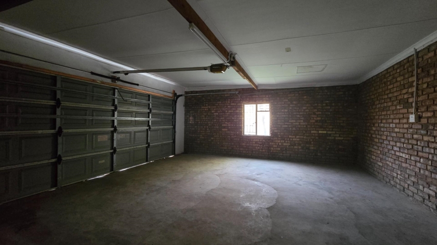 4 Bedroom Property for Sale in Aerorand Mpumalanga