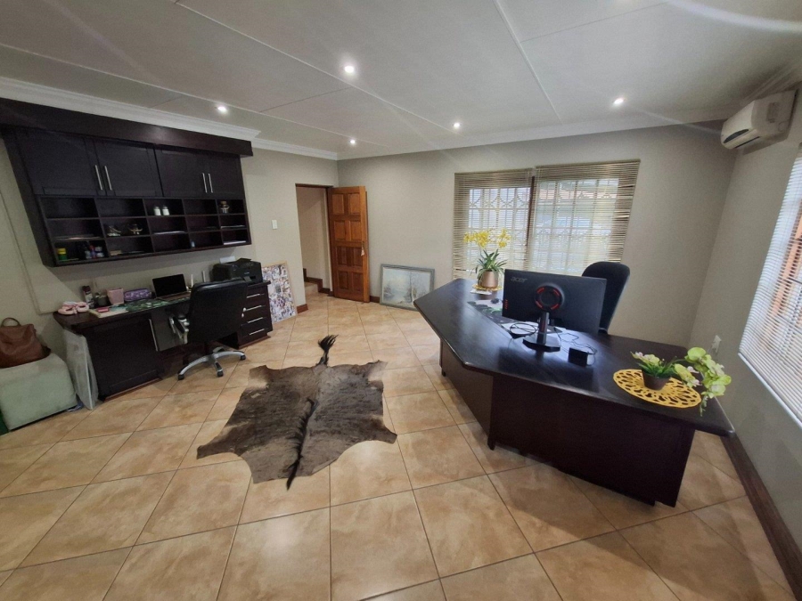 4 Bedroom Property for Sale in Aerorand Mpumalanga