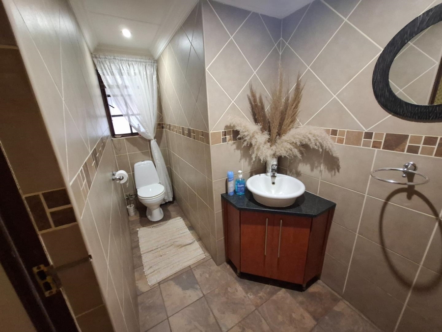 4 Bedroom Property for Sale in Aerorand Mpumalanga