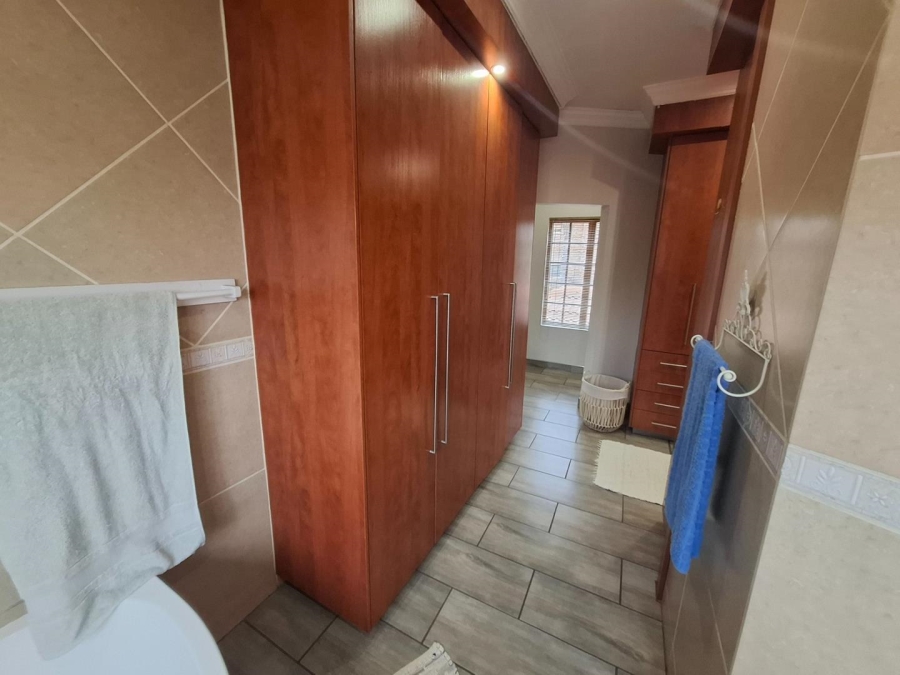 4 Bedroom Property for Sale in Aerorand Mpumalanga