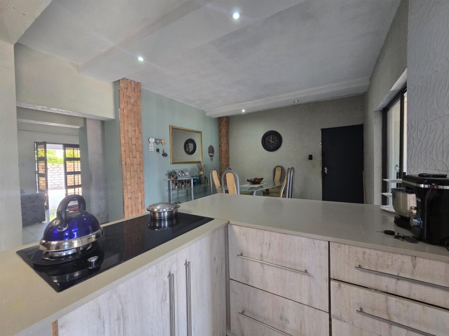 10 Bedroom Property for Sale in Aerorand Mpumalanga