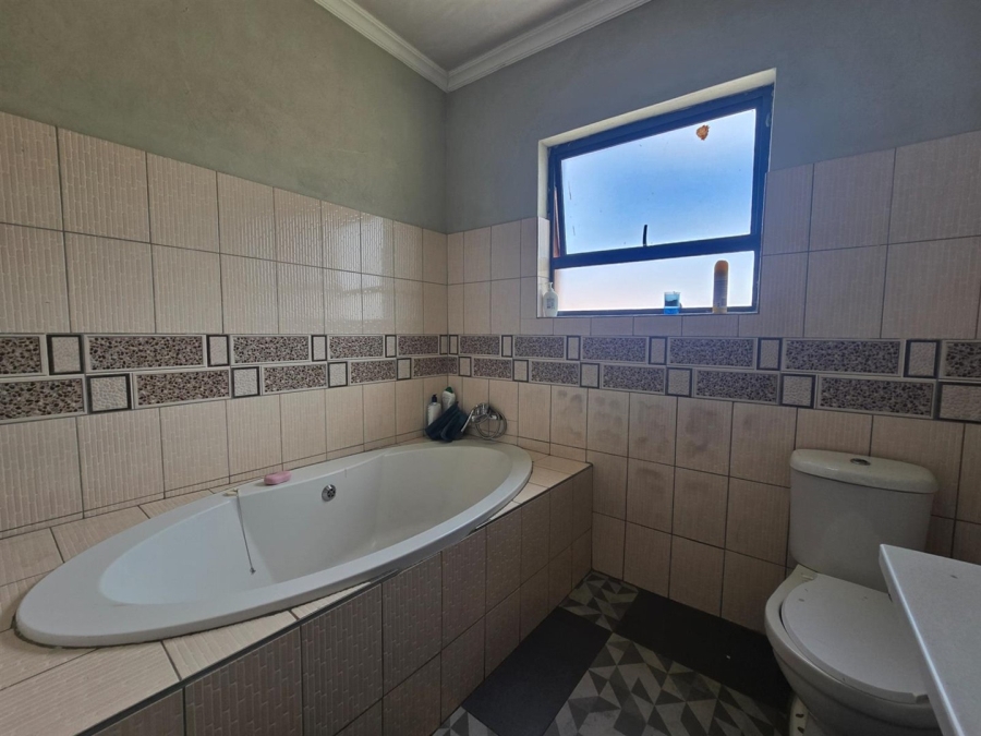 10 Bedroom Property for Sale in Aerorand Mpumalanga