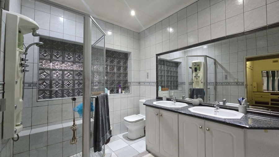 3 Bedroom Property for Sale in Gholfsig Mpumalanga