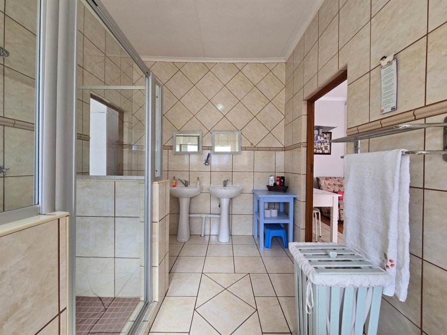 5 Bedroom Property for Sale in Midlands Estate Mpumalanga