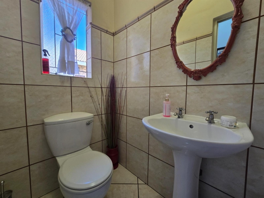 5 Bedroom Property for Sale in Midlands Estate Mpumalanga