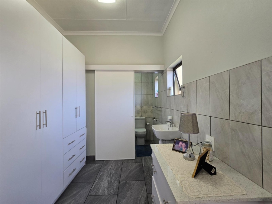 5 Bedroom Property for Sale in Midlands Estate Mpumalanga