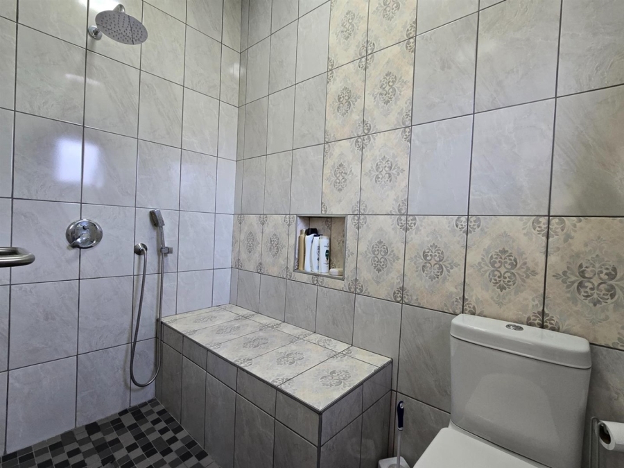 5 Bedroom Property for Sale in Midlands Estate Mpumalanga