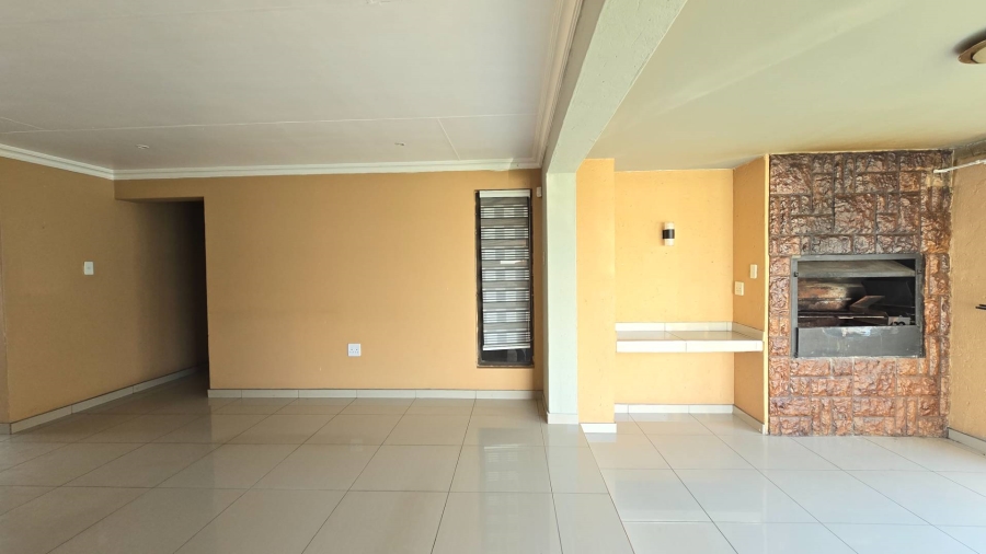 3 Bedroom Property for Sale in Ben Fleur Mpumalanga