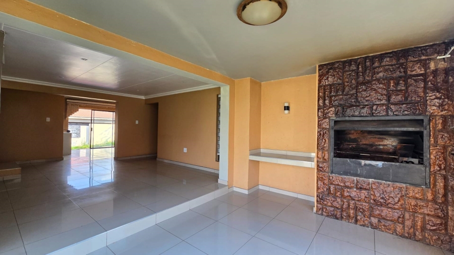 3 Bedroom Property for Sale in Ben Fleur Mpumalanga