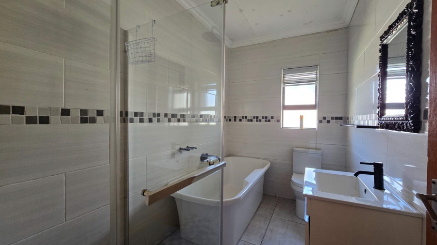 3 Bedroom Property for Sale in Ben Fleur Mpumalanga