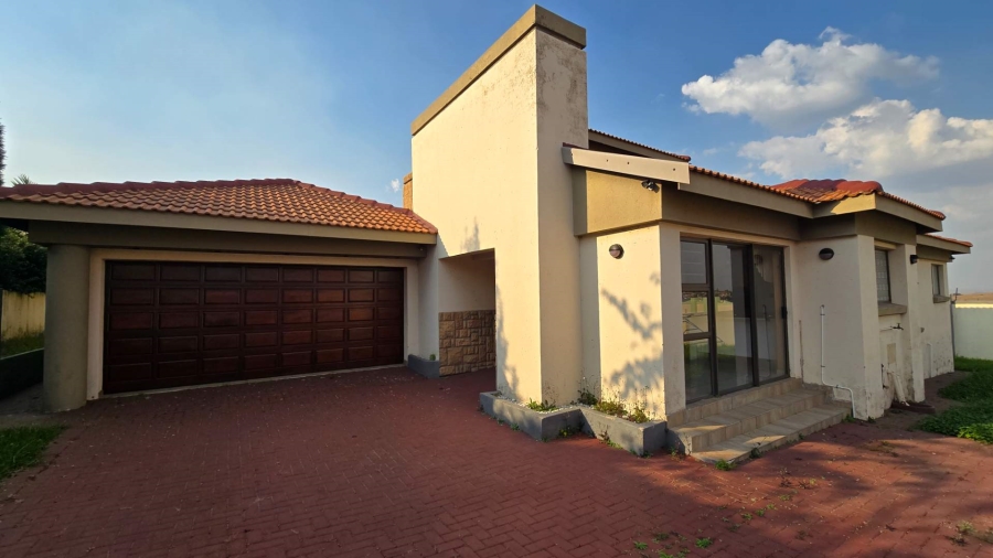 3 Bedroom Property for Sale in Ben Fleur Mpumalanga