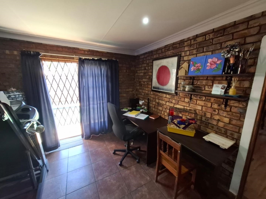 3 Bedroom Property for Sale in Aerorand Mpumalanga