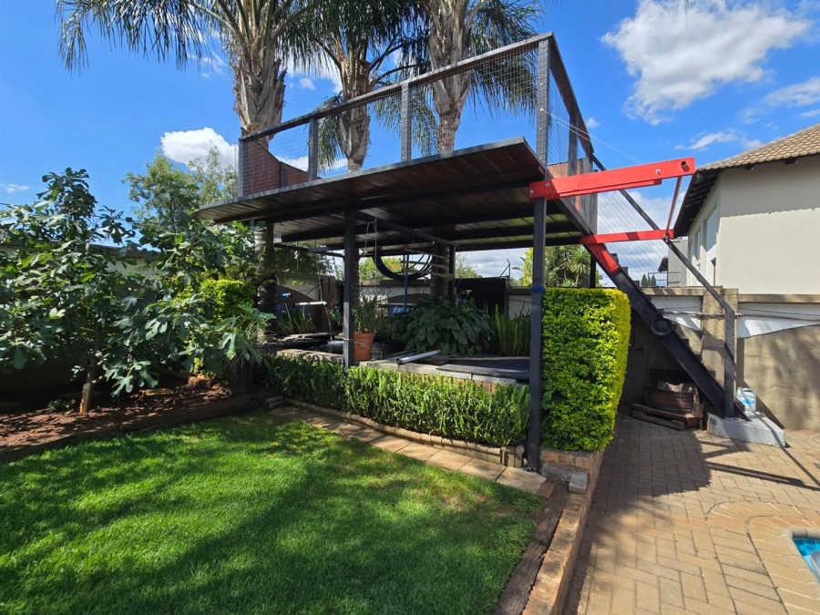 5 Bedroom Property for Sale in Aerorand Mpumalanga
