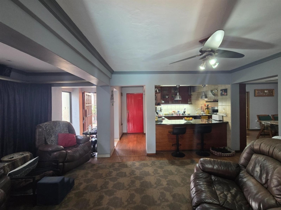 5 Bedroom Property for Sale in Aerorand Mpumalanga