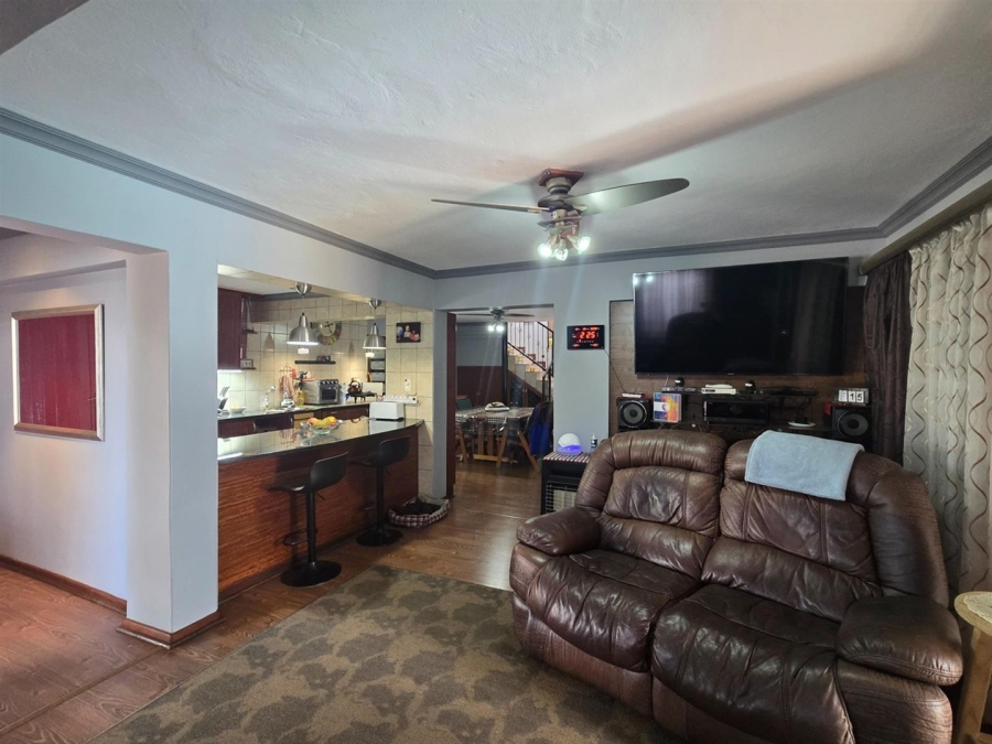 5 Bedroom Property for Sale in Aerorand Mpumalanga