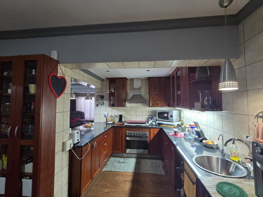 5 Bedroom Property for Sale in Aerorand Mpumalanga