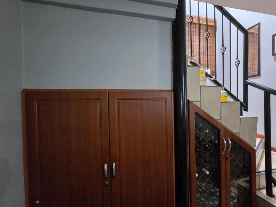 5 Bedroom Property for Sale in Aerorand Mpumalanga