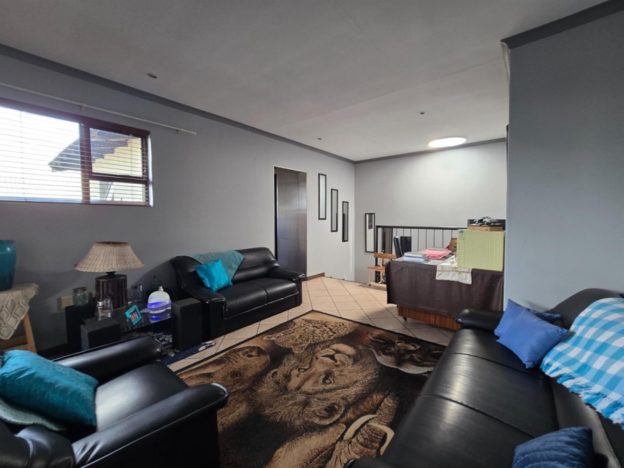 5 Bedroom Property for Sale in Aerorand Mpumalanga