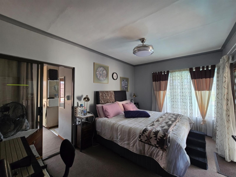 5 Bedroom Property for Sale in Aerorand Mpumalanga