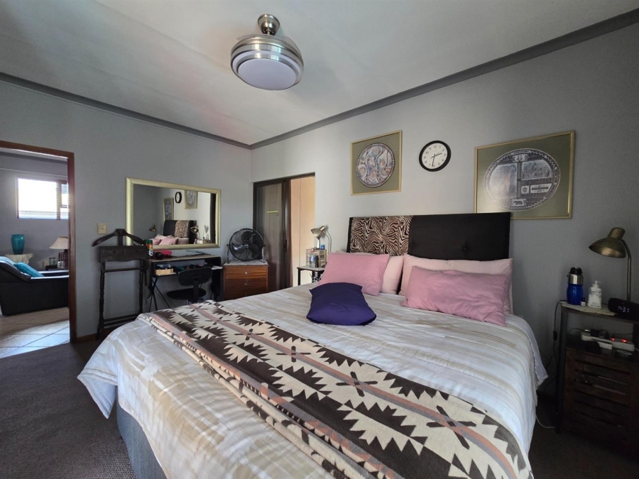 5 Bedroom Property for Sale in Aerorand Mpumalanga