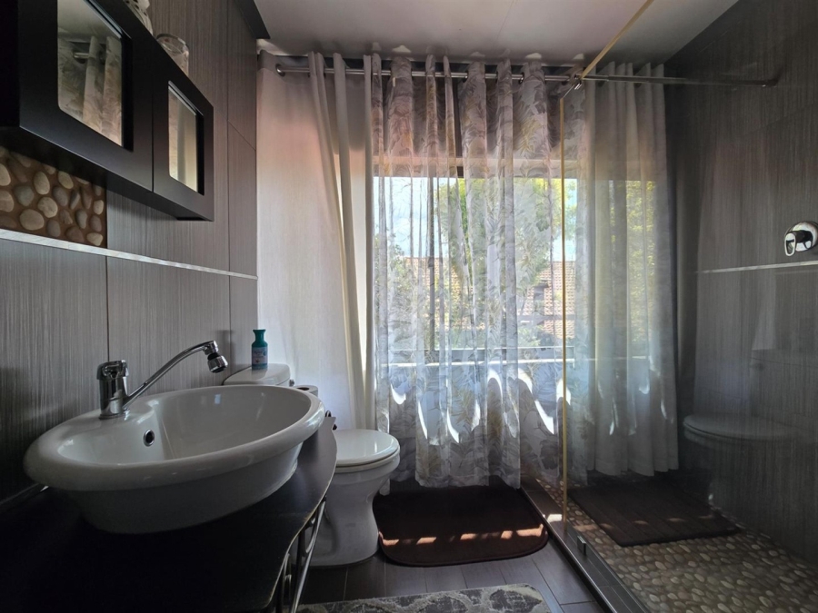 5 Bedroom Property for Sale in Aerorand Mpumalanga
