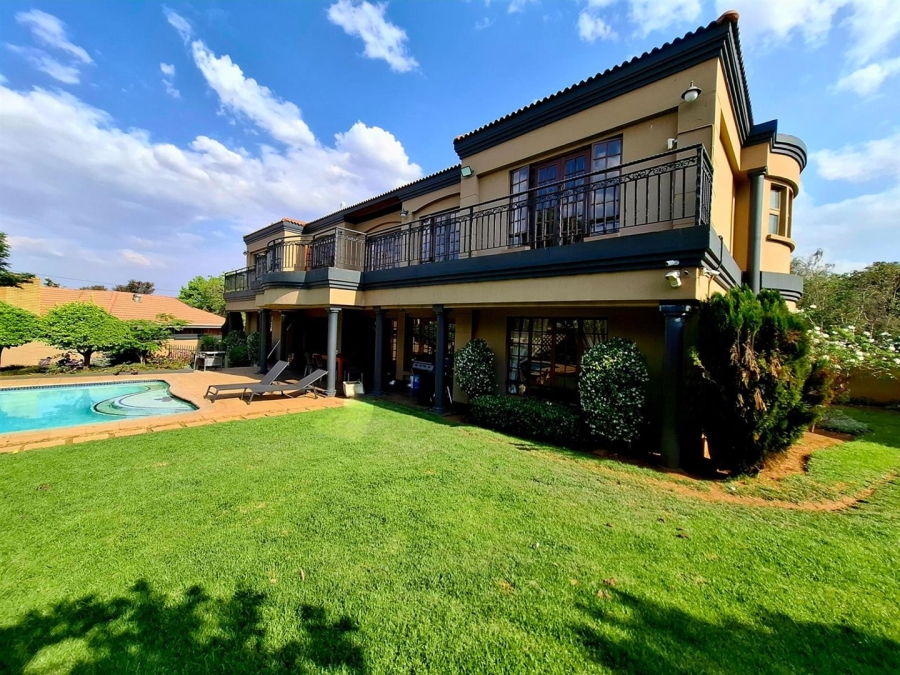 6 Bedroom Property for Sale in Aerorand Mpumalanga