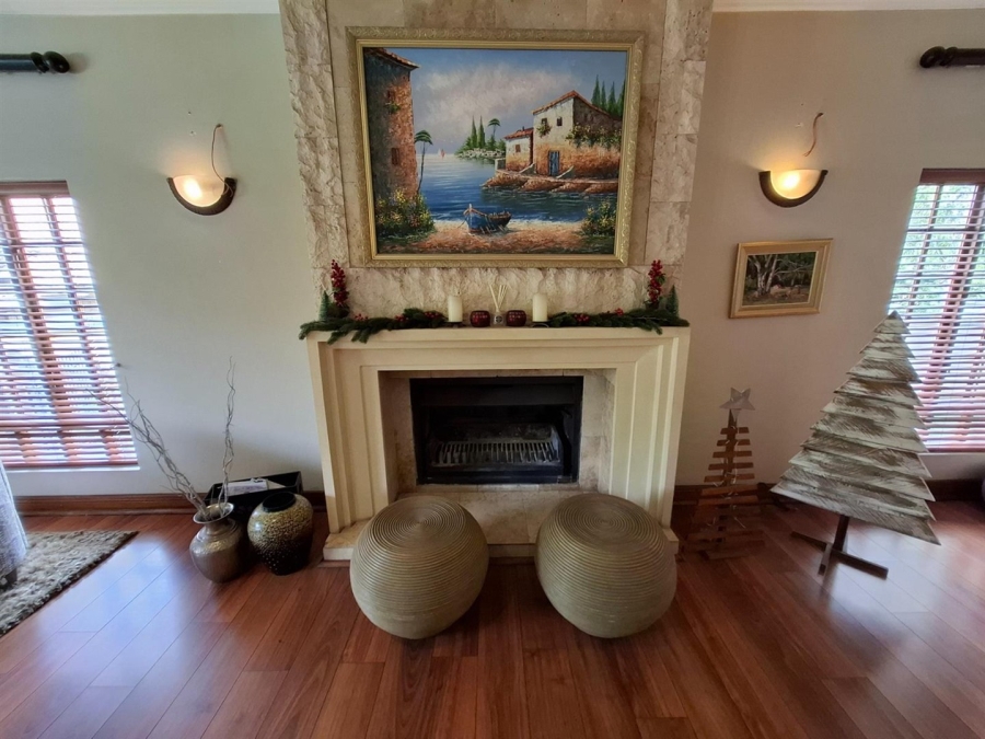 6 Bedroom Property for Sale in Aerorand Mpumalanga