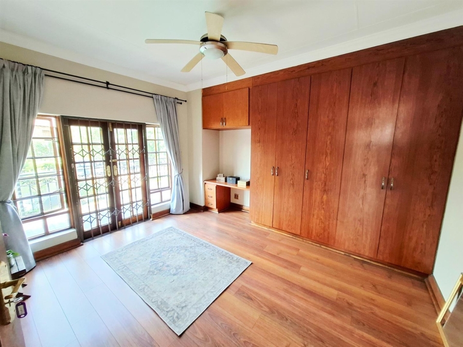 6 Bedroom Property for Sale in Aerorand Mpumalanga