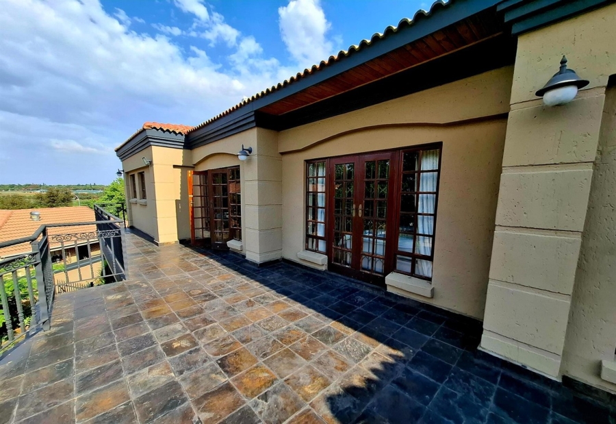 6 Bedroom Property for Sale in Aerorand Mpumalanga