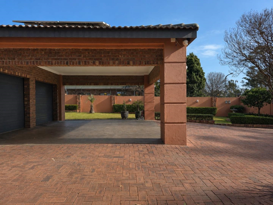 4 Bedroom Property for Sale in Clubville Mpumalanga