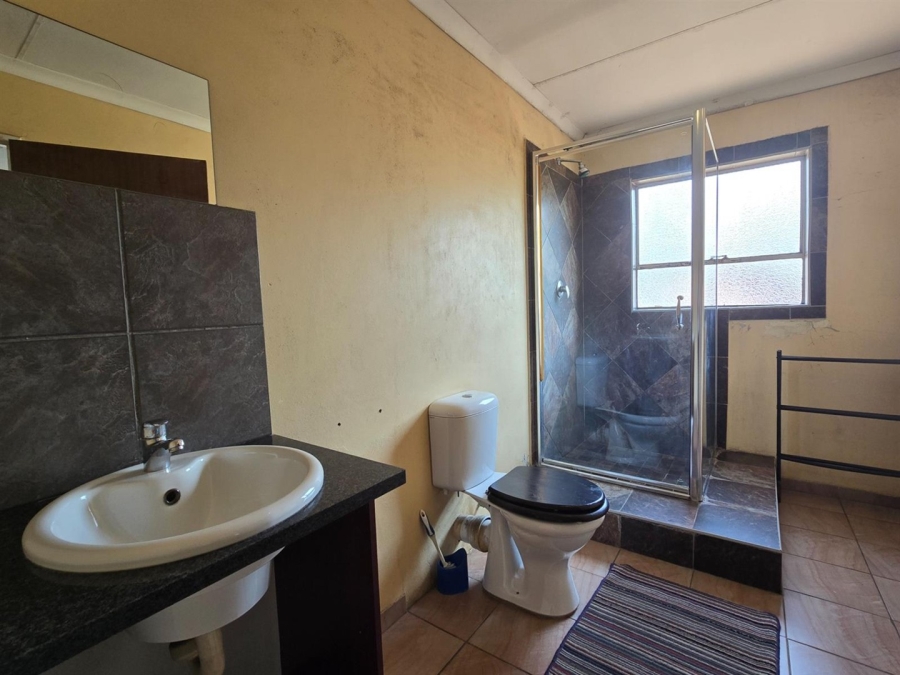 8 Bedroom Property for Sale in Aerorand Mpumalanga