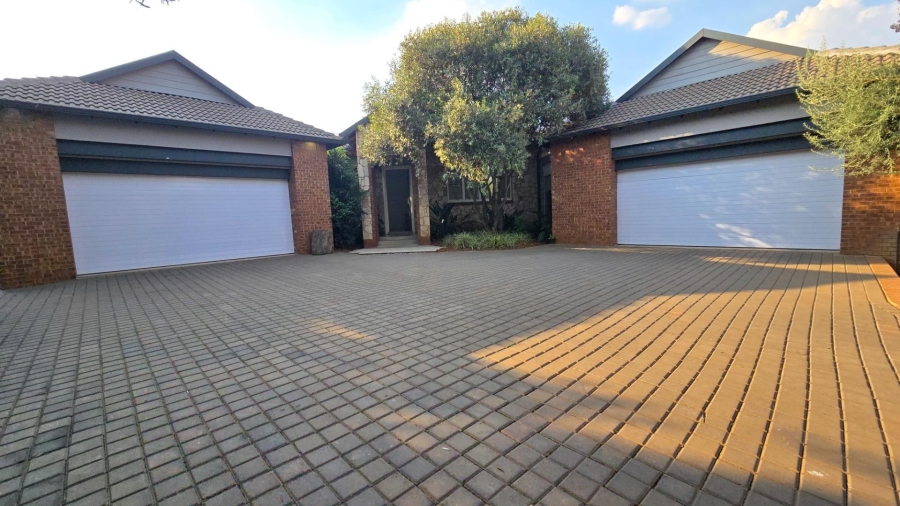 4 Bedroom Property for Sale in Aerorand Mpumalanga