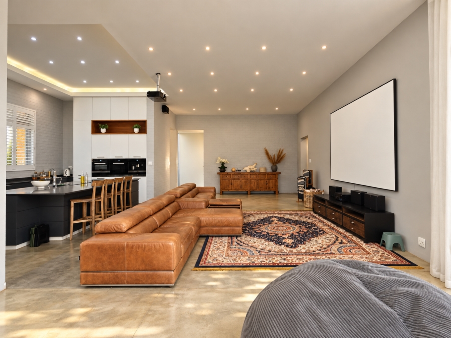 4 Bedroom Property for Sale in Aerorand Mpumalanga