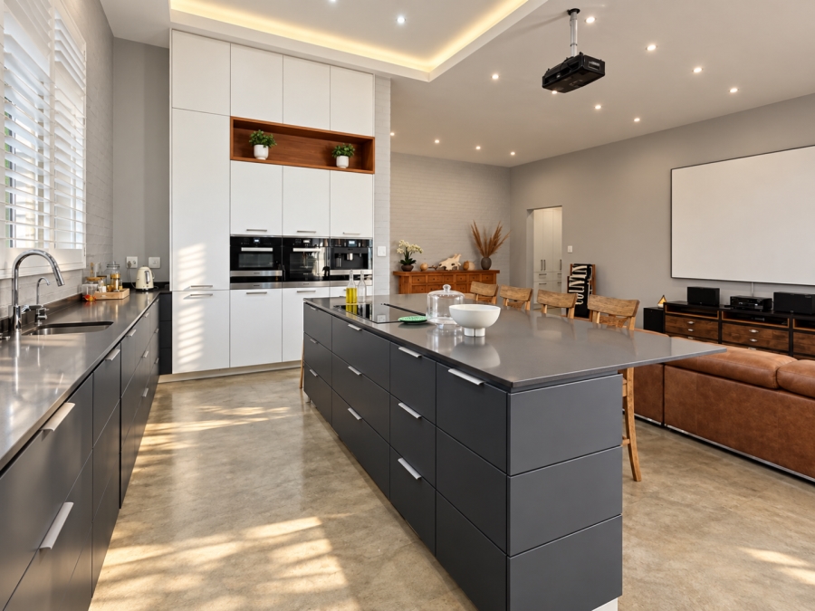 4 Bedroom Property for Sale in Aerorand Mpumalanga