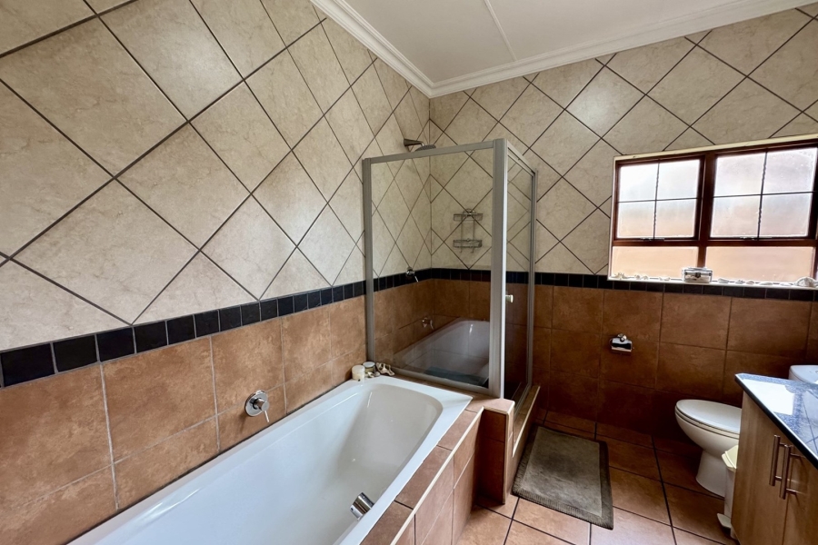 3 Bedroom Property for Sale in Aerorand Mpumalanga